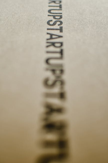 Echipă de ingineri analizând date logistice